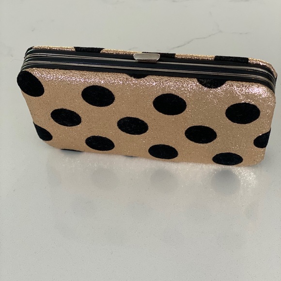 BP Wristlet - Picture 2 of 7